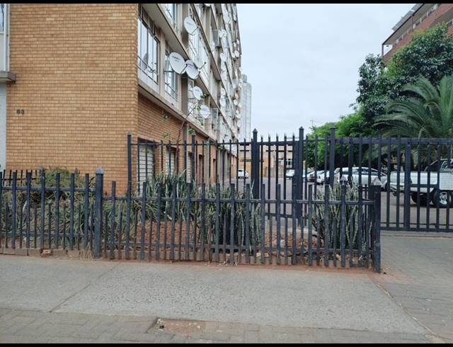 3 BEDROOM APARTMENT FOR SALE IN SUNNYSIDE